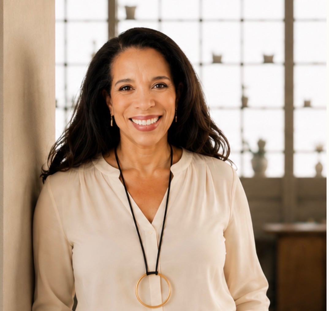 Dr. Angélica Pérez-Litwin, clinical psychologist and career advisor
